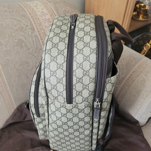 (SOLD)Authentic Gucci backpack/trolley carry on bag - Picture 3 of 16